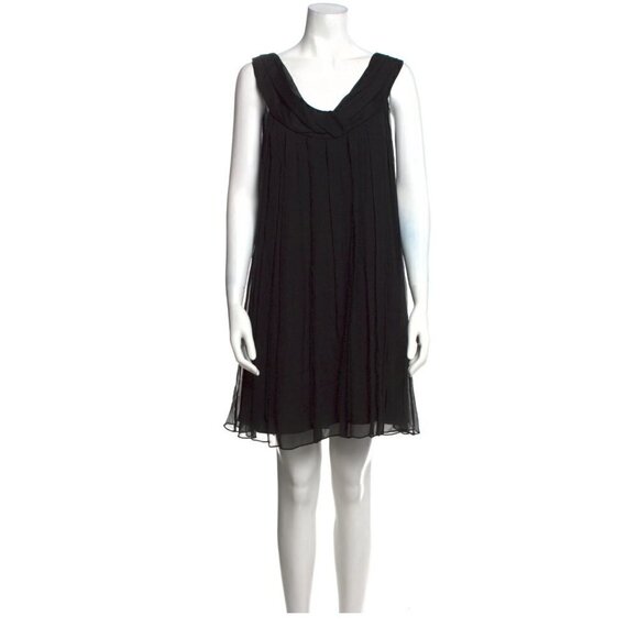 Diane Von Furstenberg Dresses & Skirts - Diane von Furstenberg DVF 100% Silk Chiffon Black Scoop Neck Sleeveless Dress 8